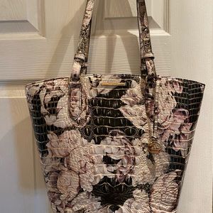 Brahmin medium Bowie tote w/Ady wallet